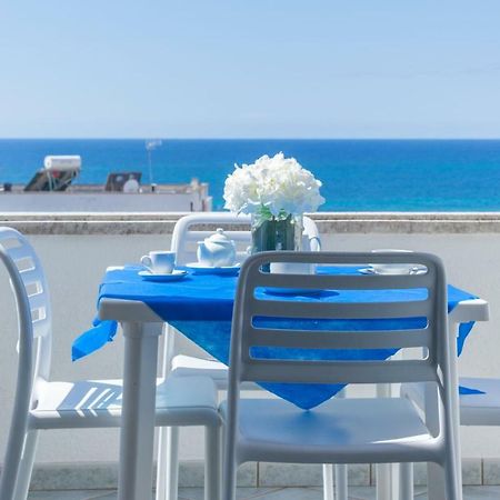 Spiaggia Bianca Apartments Torre Vado Extérieur photo